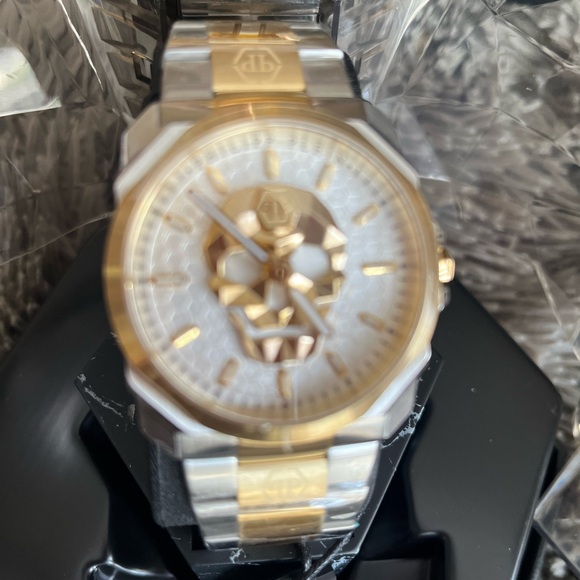 🎉SOLD🎉 PHILIP PLEIN
The Skull King Quartz Silver Dial Two-Tone Men's Watch - Picture 8 of 12